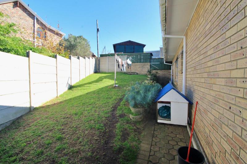 2 Bedroom Property for Sale in Dana Bay Western Cape